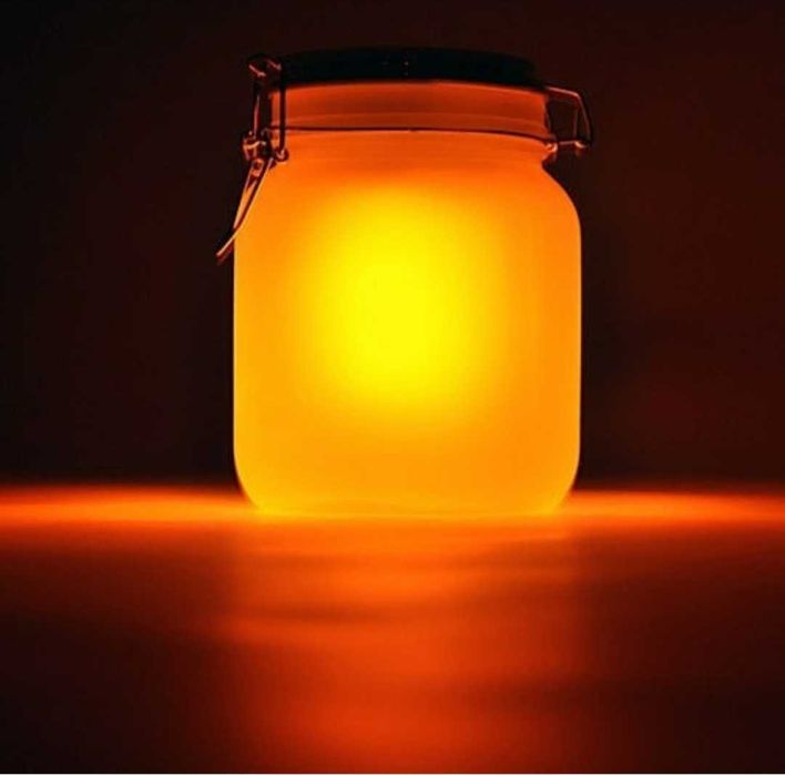 Ночник солнце в банке на солнечной батареи