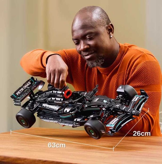 Lego Formula 1 Petronas