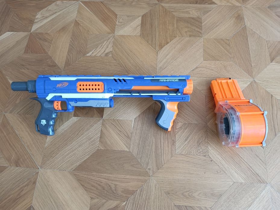 Продам Nerf Rampage