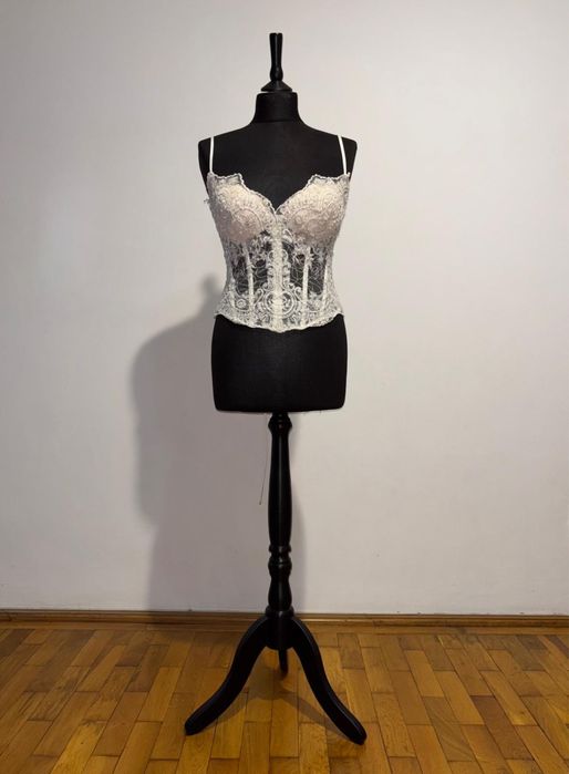 Vand rochie mireasa