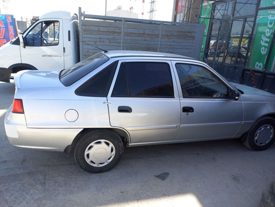 Nexia sotiladi srochna