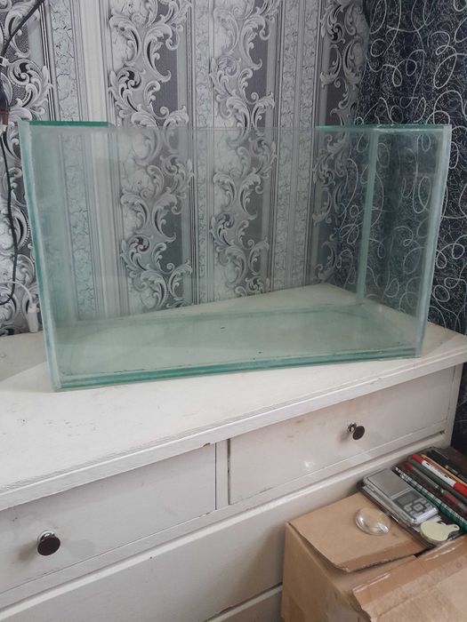 продам аквариум для рыбок