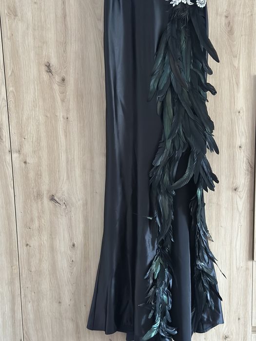 Rochie eleganta cu pene si pietre, mexton 38