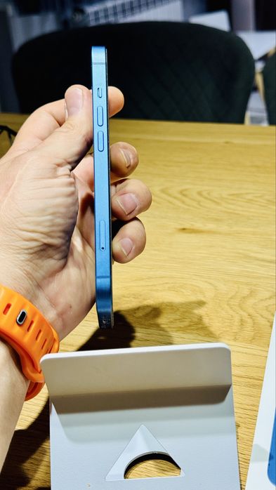 iPhone 13 - 128GB