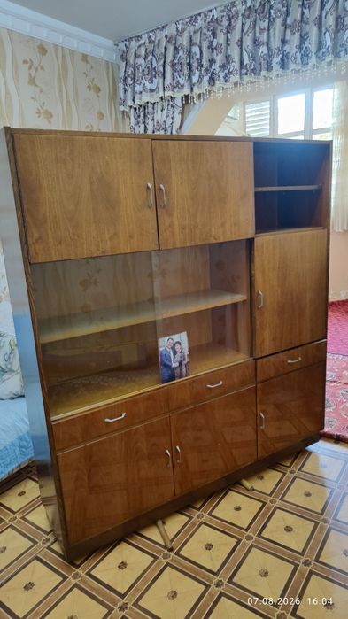 Сервант чехски холати яхши 2.5 га 180