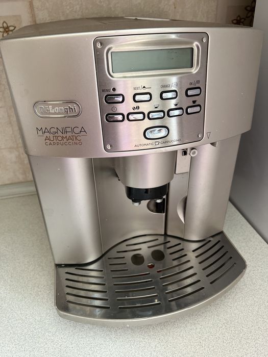 Продам кофемашину в хорошем состоянии, после техобслуживания