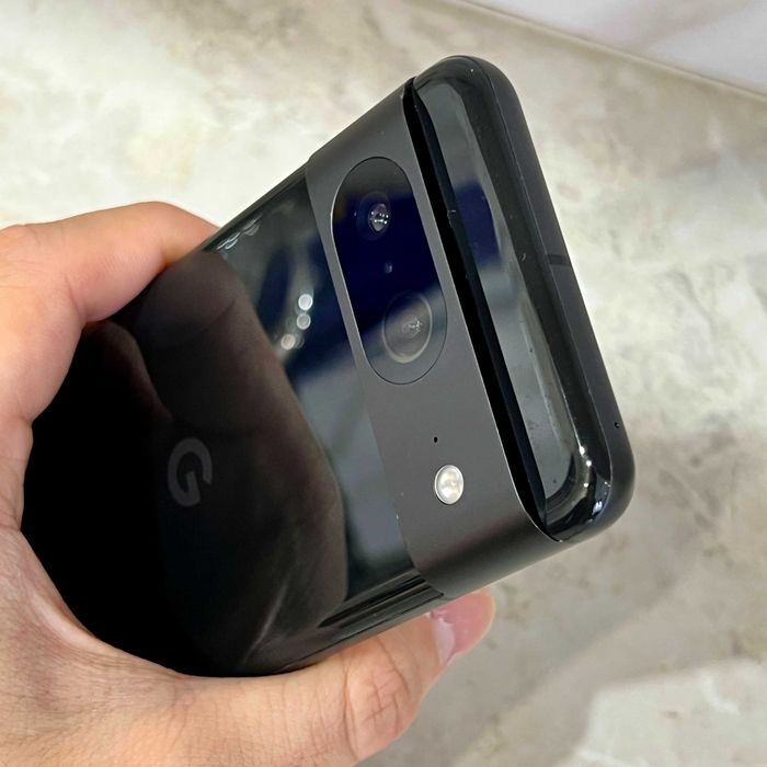 Google Pixel 8 флагманский смартфон