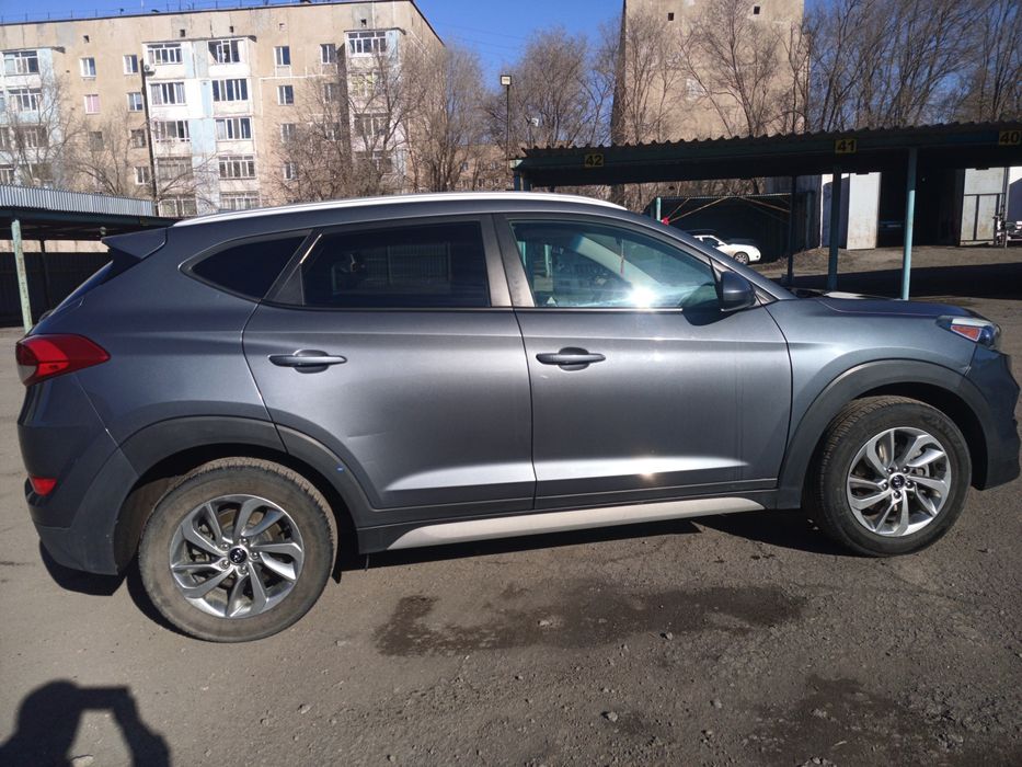 продам машину туксон 2018