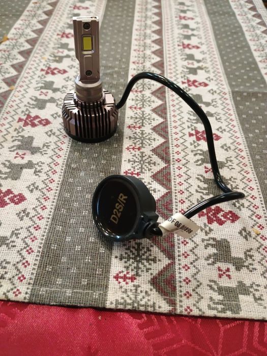 Продавам чисто нови крушки D2S/R