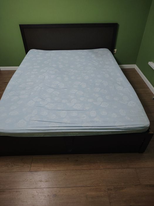 Продам кровать двух спальный