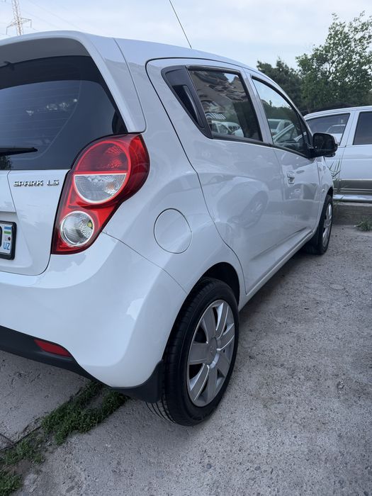 Spark 2011 yil 2 pazitsa mehanika arendaga