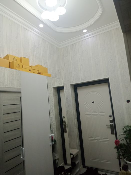 Кв сотлади Бир хона Икки хона килнган бешинчи бекат ёнида мактаб бохча