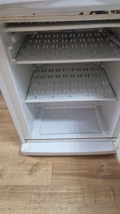 Холодильник б/у indesit