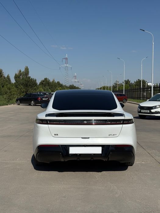 Dongfeng 007 Full Gibrid