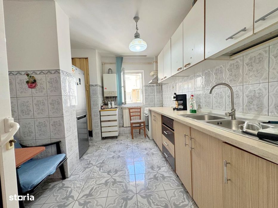 Apart 3 cam Decomandat – Cartier Bistrița Lac | Etaj 3/4 |Mobilat
