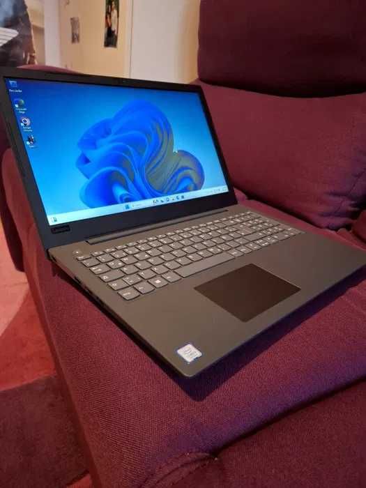 Lenovo Ultraslim V130 FULL HD Intel Core i5 7200U-8Gb DDr4-256 Gb SSD-