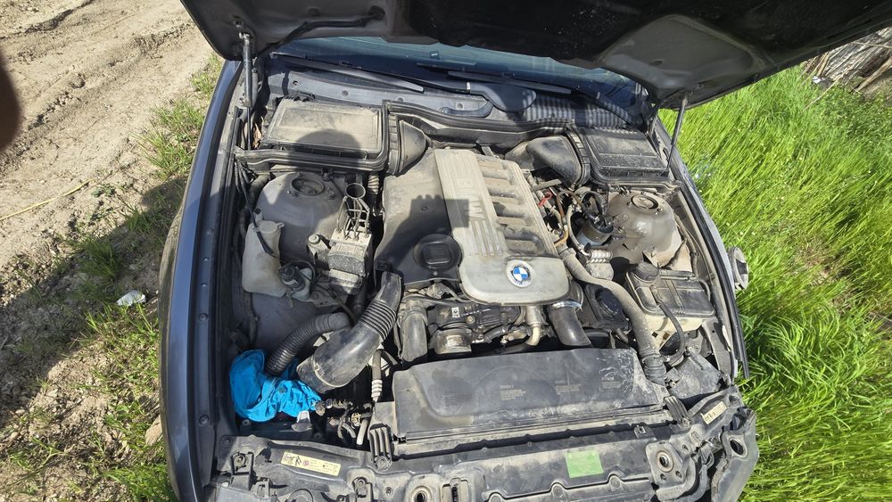Bmw e39 3.0diesel usi portbagaj stopuri Scaune piele electromotor alternator jante aliaj  grup bara spate Volan interior  stop airbag pompa injecție