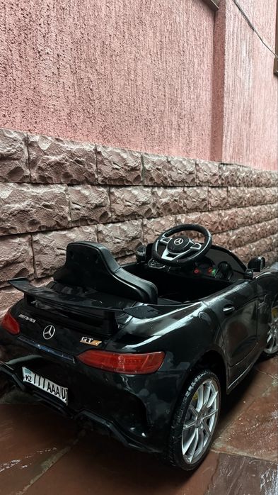 Электромобиль Mercedes