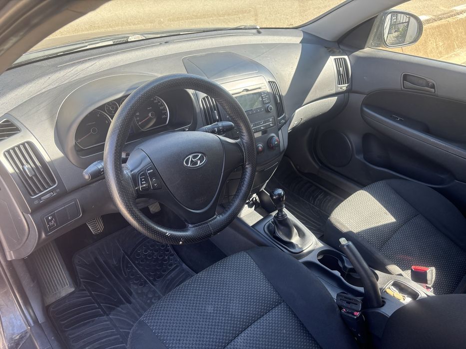 HYUNDAI i30 2010 — imagine 4
