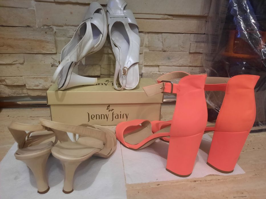 Sandale elegante 39,Pantofi CROCS, 39, w9, Sandale din piele