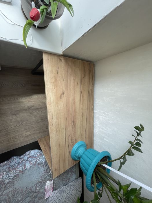 Продам офис. Стол