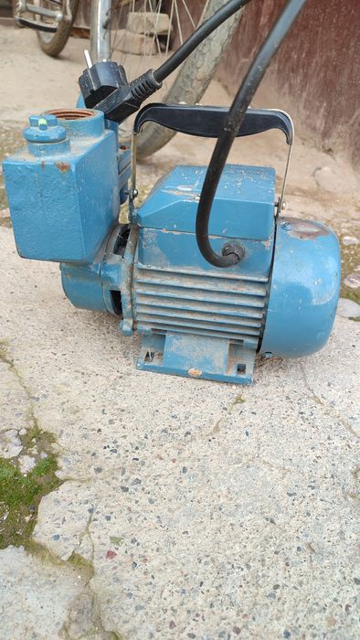 Насос водяной продается