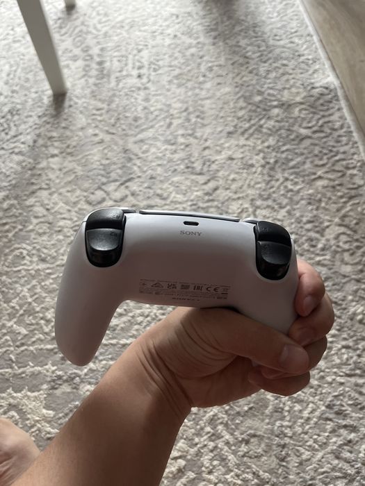 Продается джостоик игровой сони