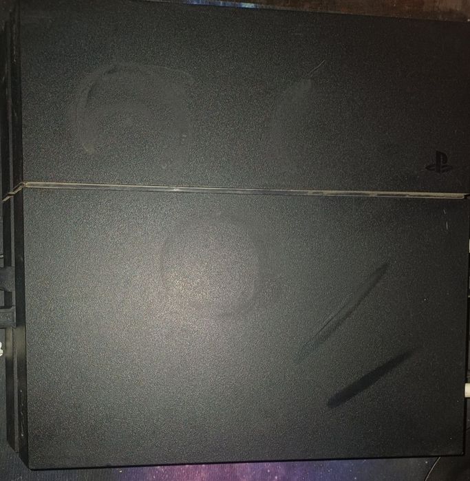 Vand ps4,cu multe chestii la el/fac schimb cu cross