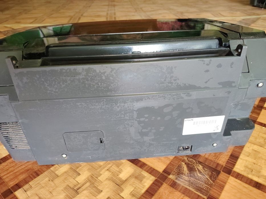 Epson CX 5510 Rangli Цветной Ксерокопия-Принтер-Сканер  сотилади