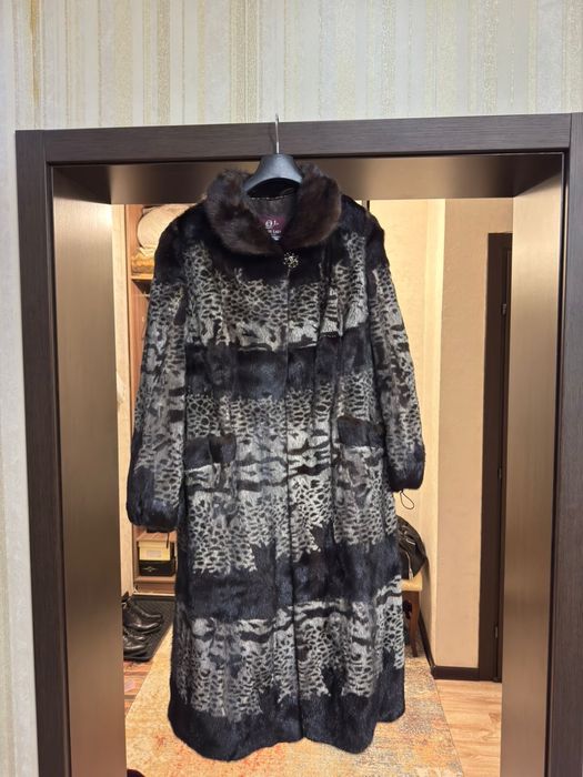 Продам норкувую шубу