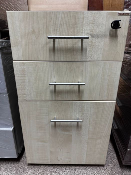 Срочно Оффисные тумбы на продажу