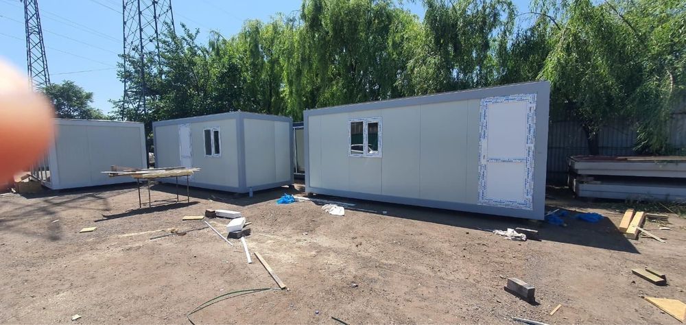 Vând containere modulare