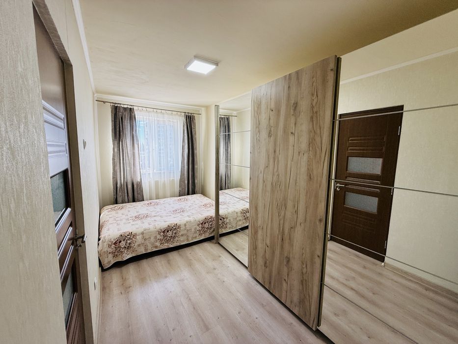 Ramnicu Valcea Shopping City  2 camere 69000 euro