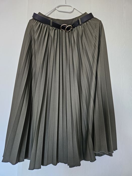 Fusta plisata verde kaki