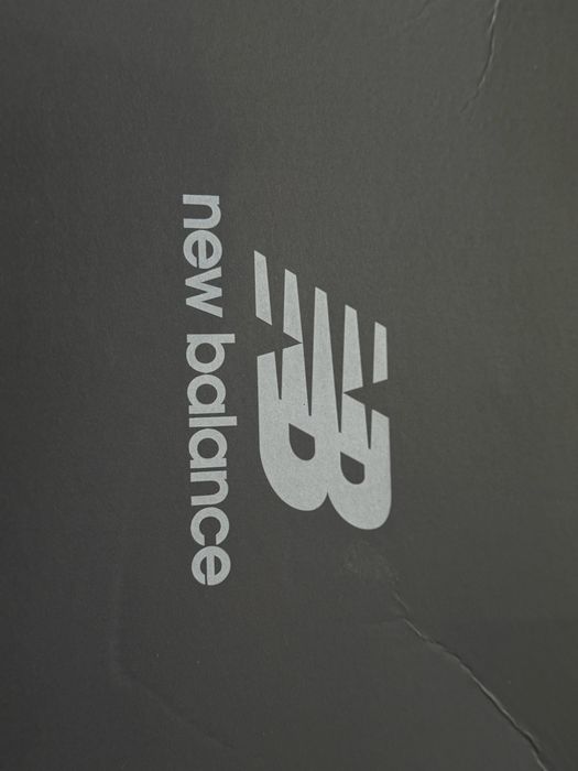New balance кроссовка