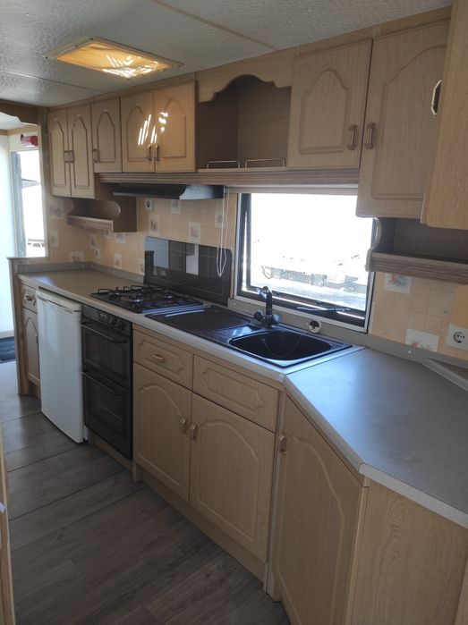 МОБИЛНА КЪЩА / Стационарна каравана