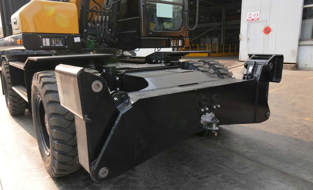 Колесный Экскаватор LOVOL FW160F