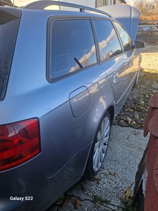 Ауди А4 Б7 на части