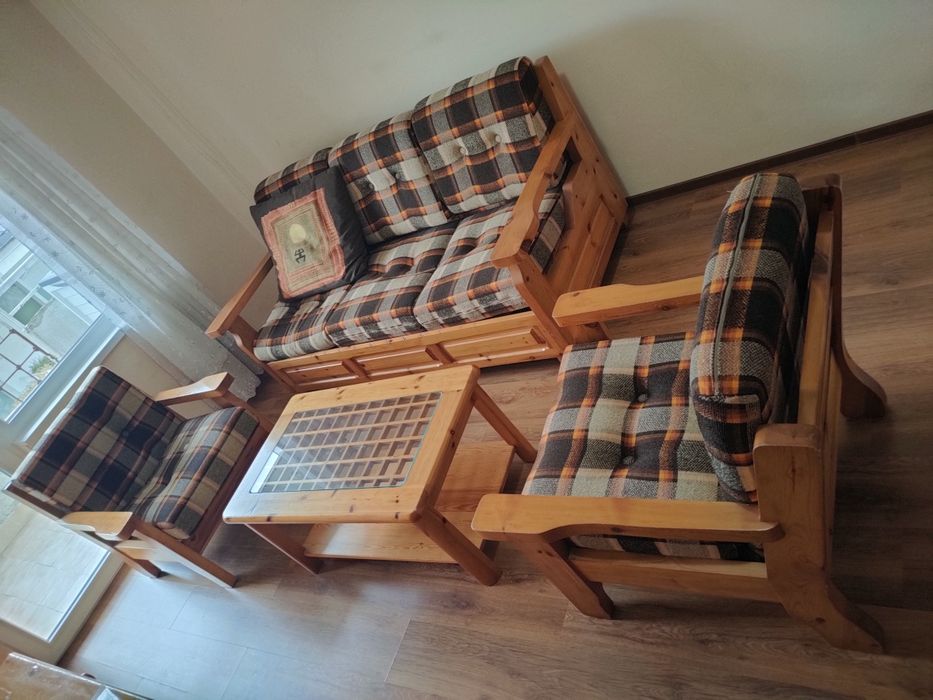 Канапе-триместно от масивна дървесина!!!