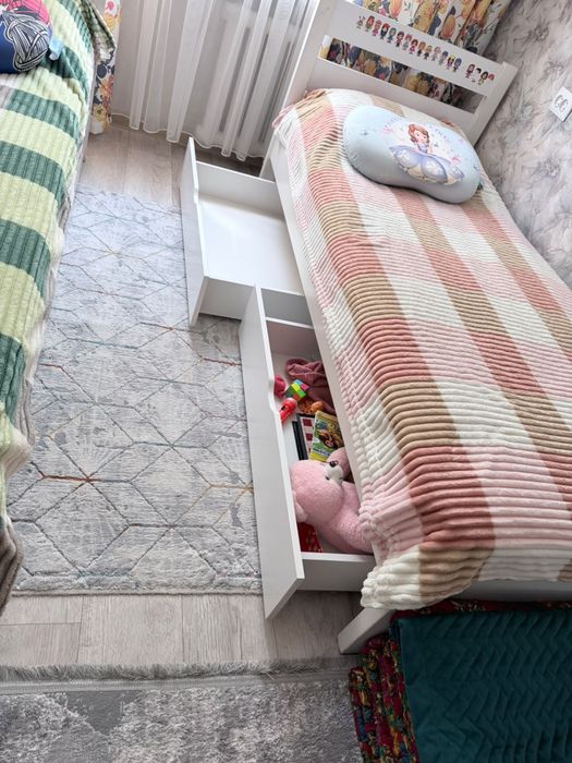 Продам кровати срочно