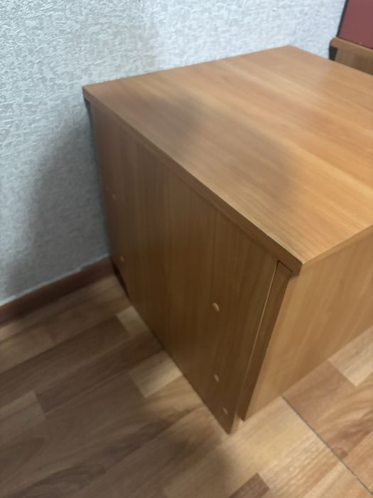 Тумблочки прикраввтные две штуки