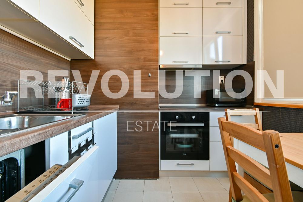 Дава се под наем Двустаен апартамент в София, Изток - 70 кв.м за 600 € - Снимка #3