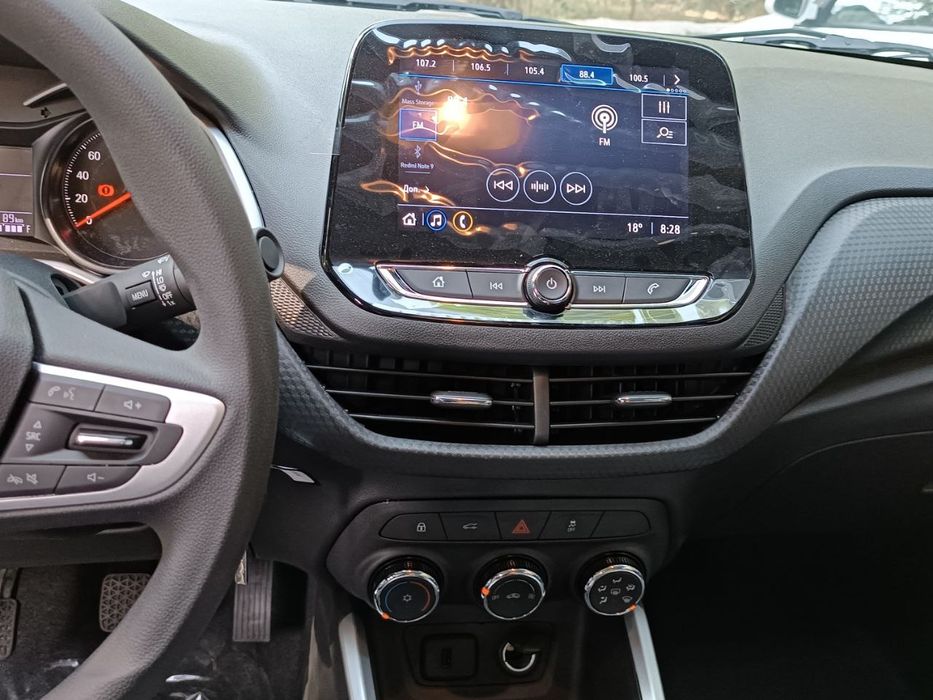 Оних Автомобили сотилади