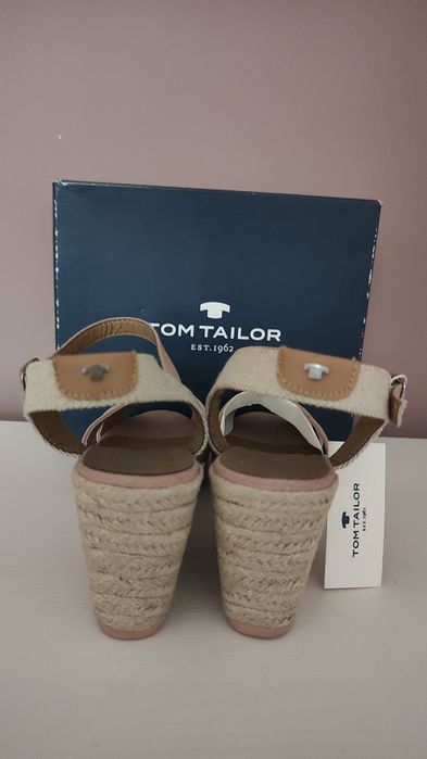 Tom Tailor Сандали 41 номер - НОВИ