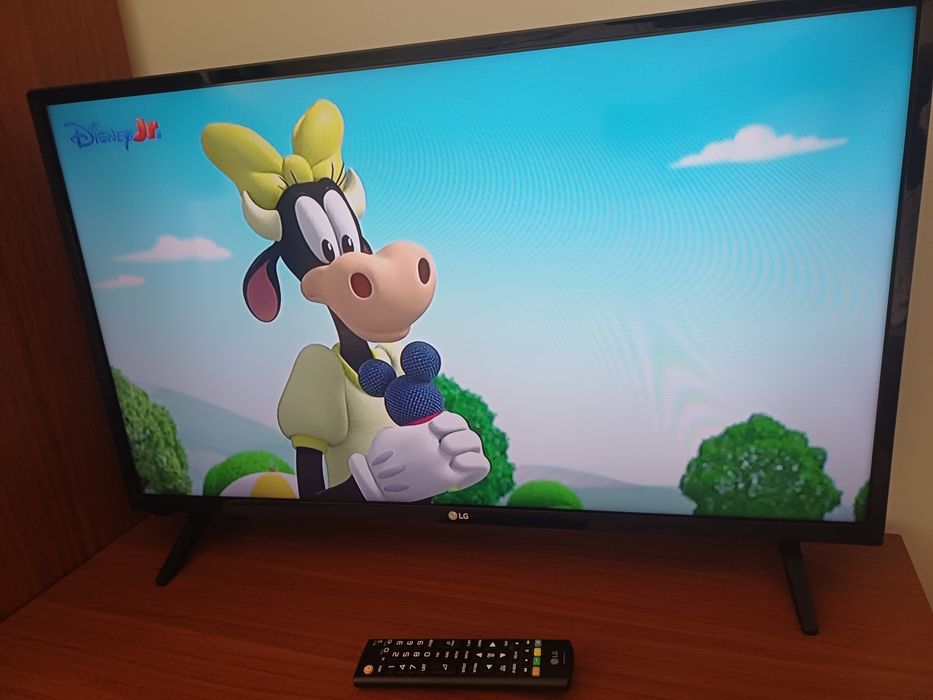 Televizor Lg- 80 cm.