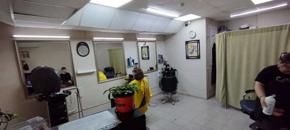 Сдам маникюрный стол в аренду