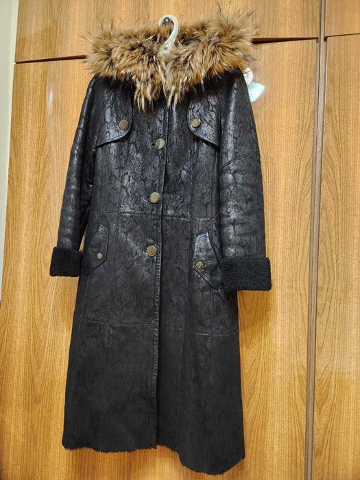 Дублёнка женская натуральная б/у  размер 44-46. НЕ ДОРОГО !