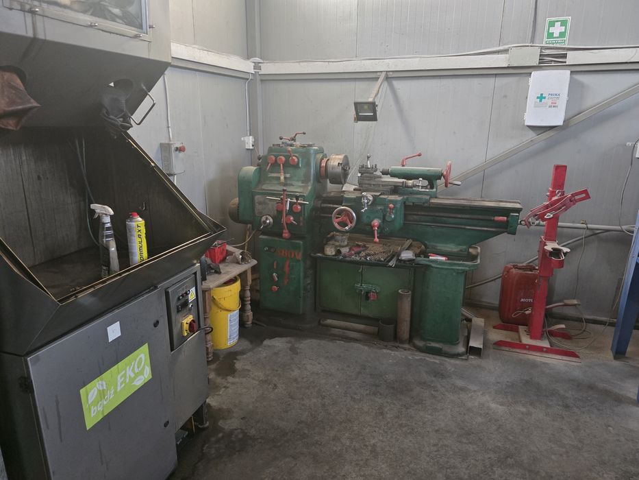 Inchiriez hala echipata pentru servis auto