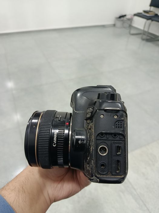 Canon 6D (body+obyektiv) kamerasi sotiladi