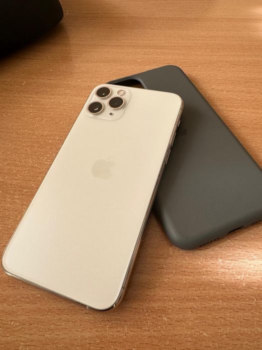 iPhone 11 pro.